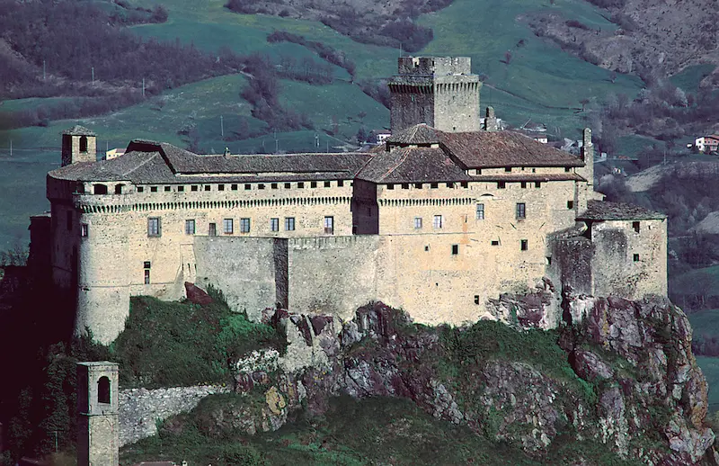 Burg Bardi